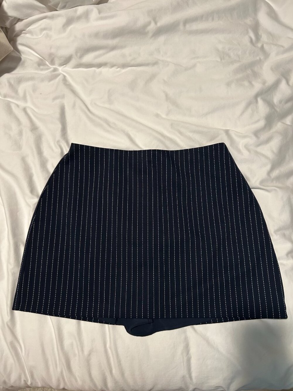 Abercrombie & Fitch Navy Pinstripe Mini Skirt - Picture 2 of 3